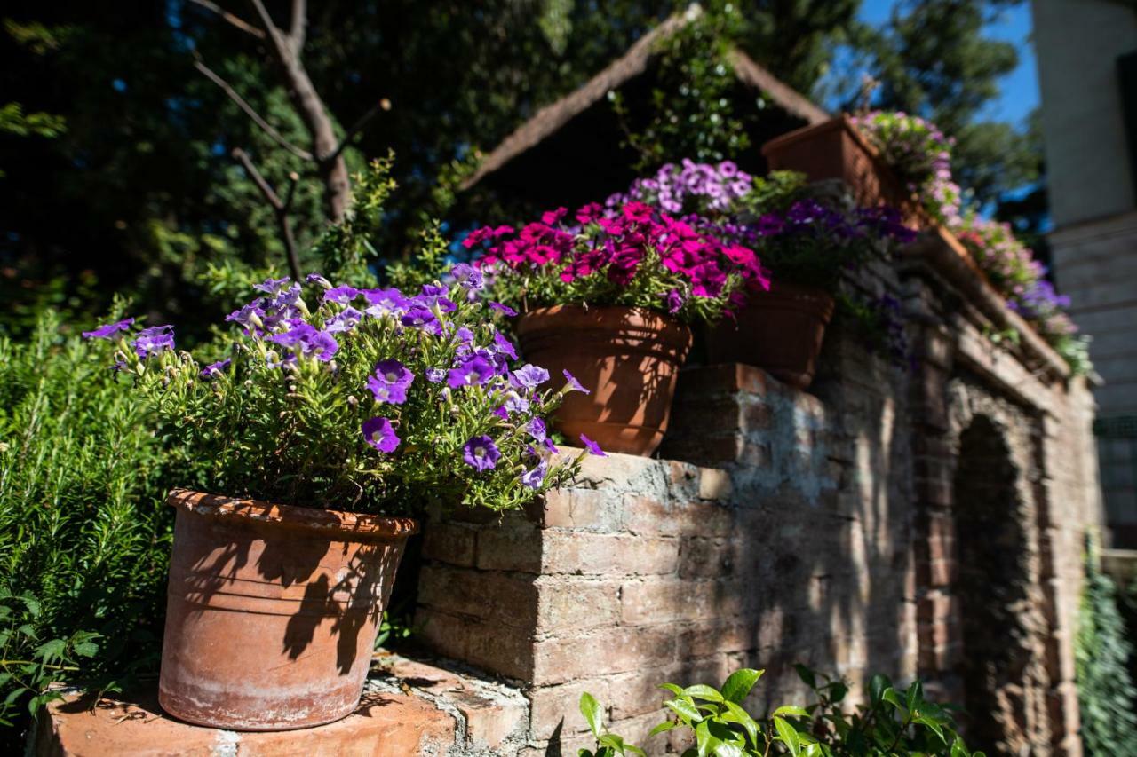 Villa Bonelli Siena Bagian luar foto